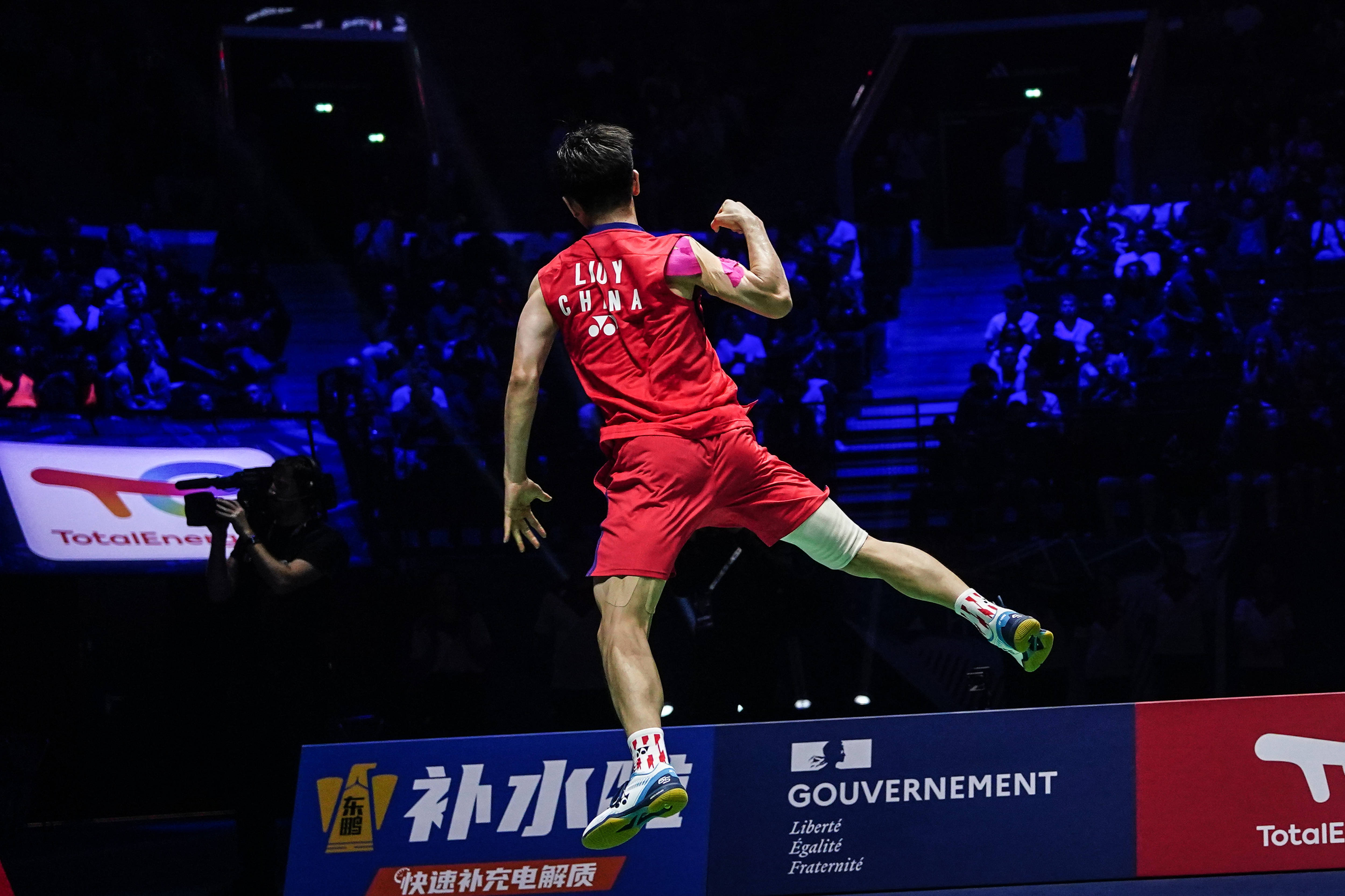 (体育)羽毛球——世锦赛:陈柏阳/刘毅晋级男双决赛