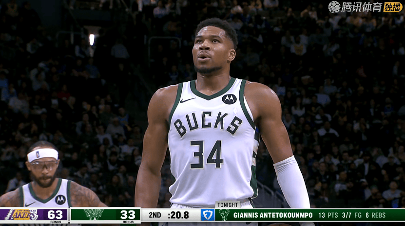 湖人大胜！东契奇41+9+6，赛后裁判阻止范德彪拿走比赛用球，一旁东契奇一脸不解