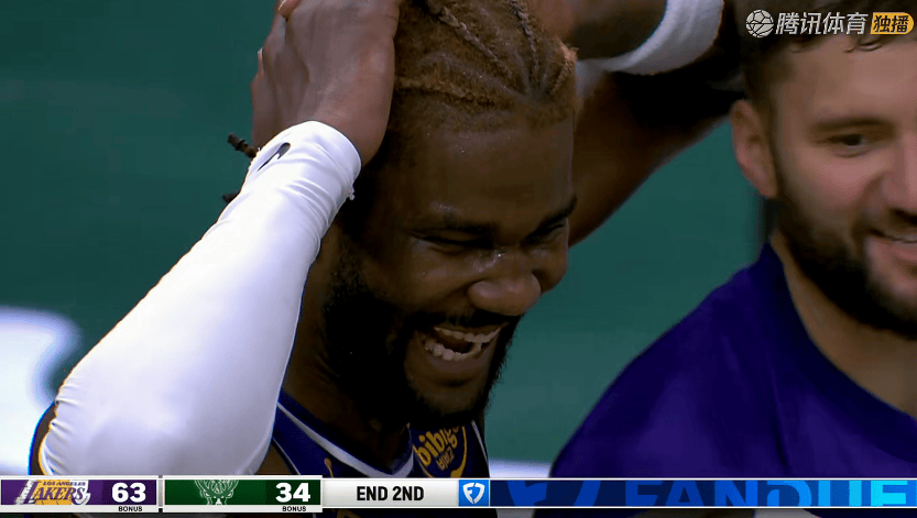 湖人大胜！东契奇41+9+6，赛后裁判阻止范德彪拿走比赛用球，一旁东契奇一脸不解