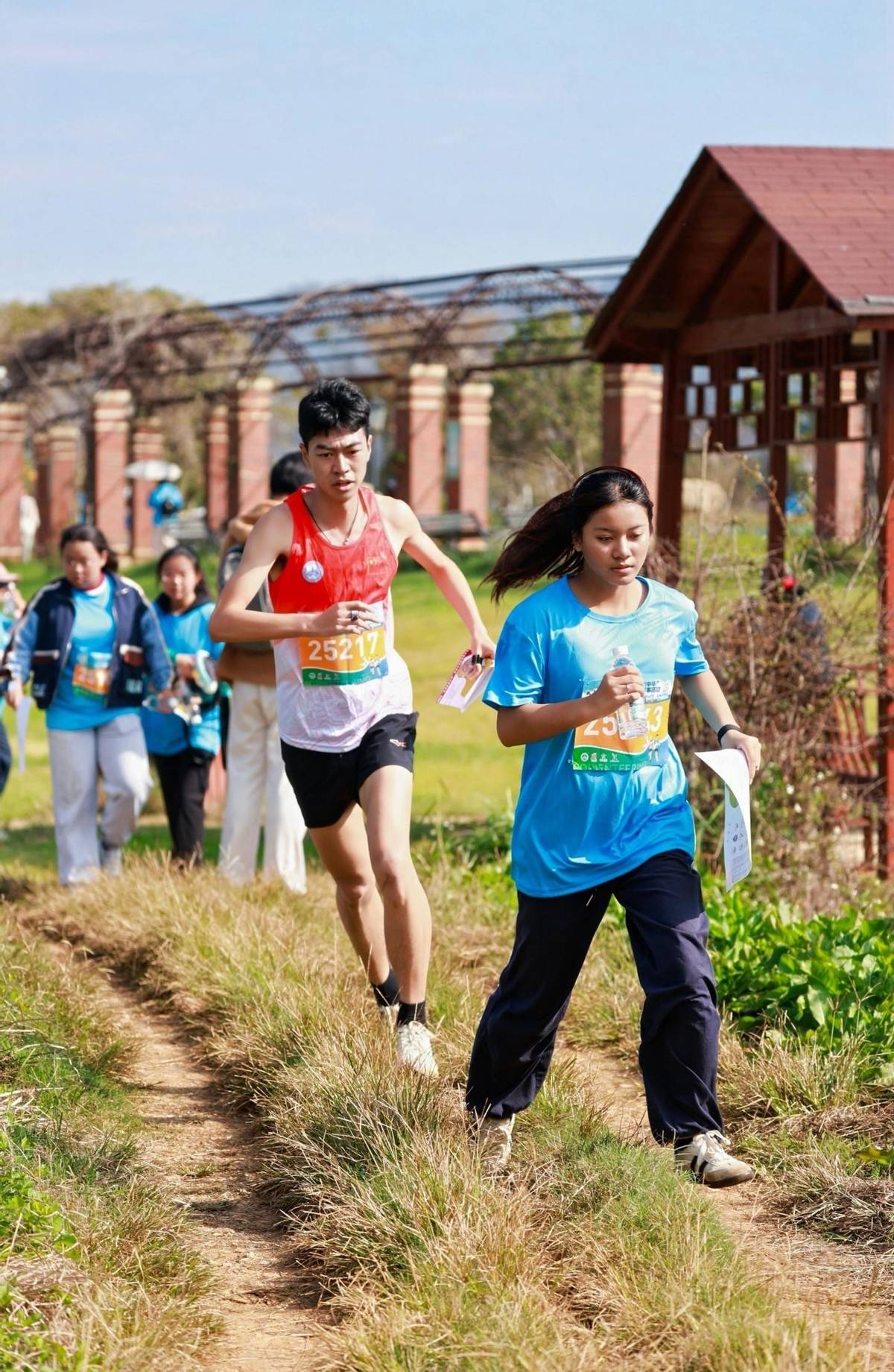 2025年“寻找美丽中华”全国乡村定向系列赛（云南红河站）在个旧开赛