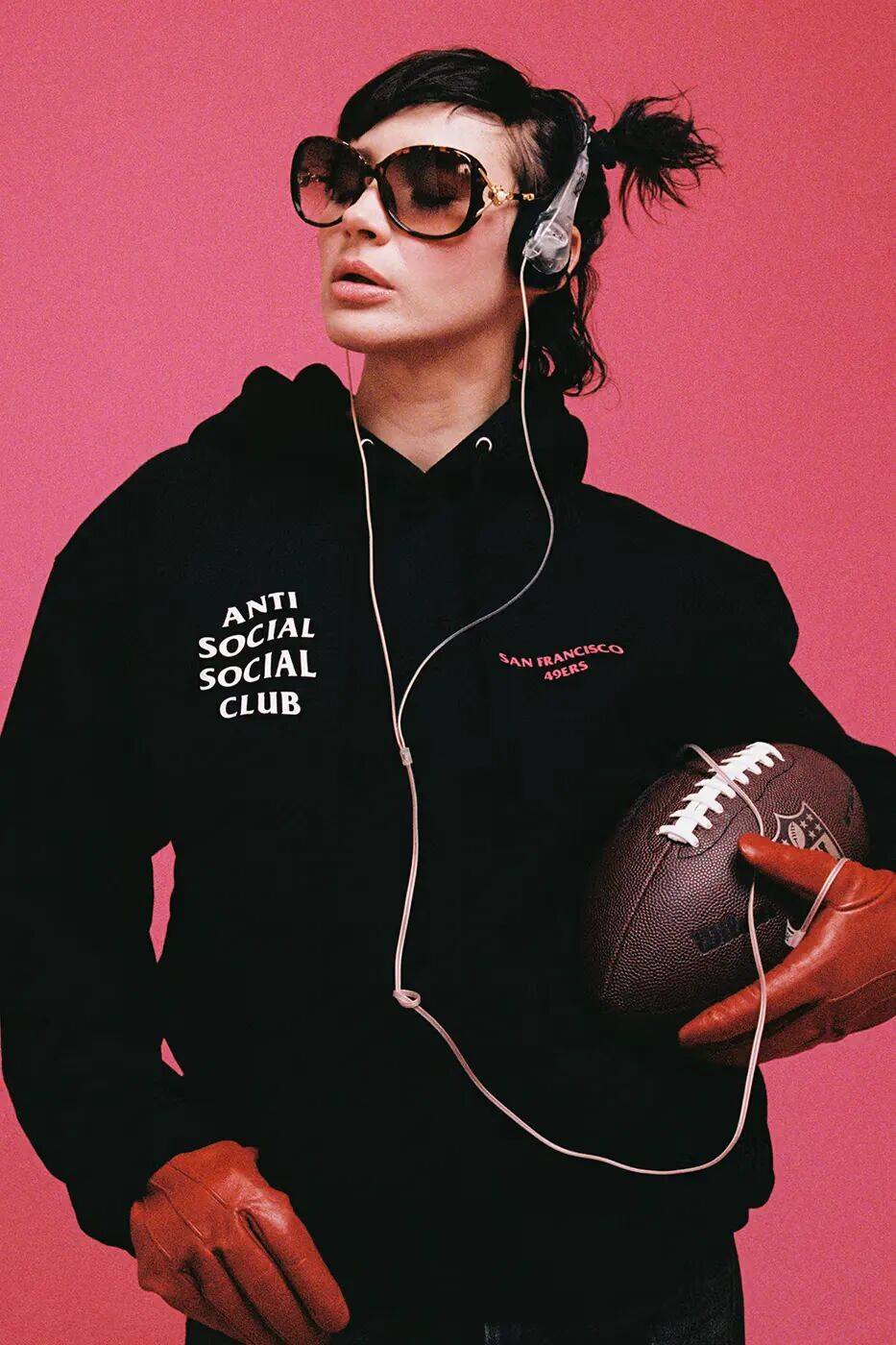 涵盖 32 支 NFL 球队！Anti Social Social Club x NFL 官方联名登场