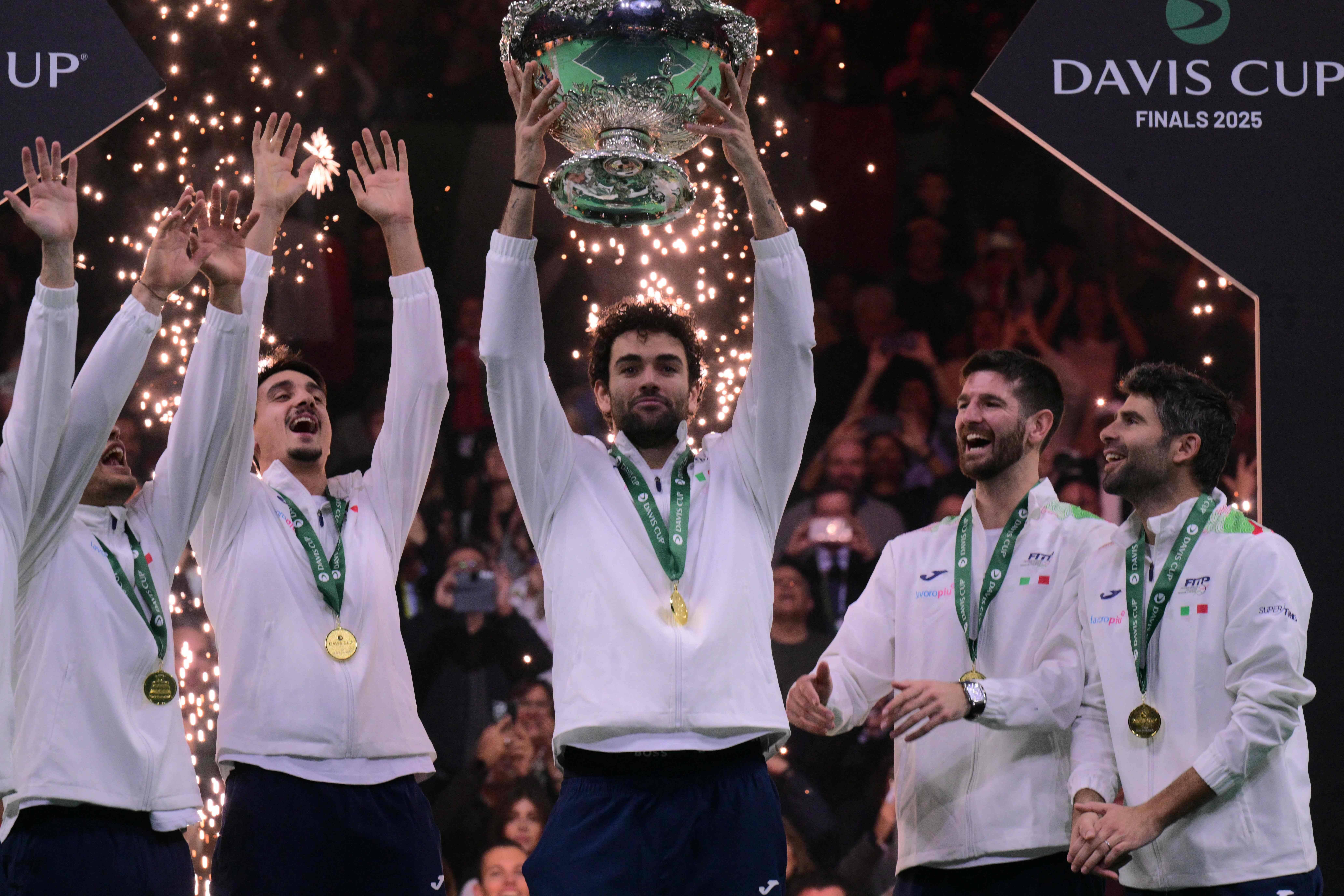 （外代二线）网球——戴维斯杯：意大利队夺冠