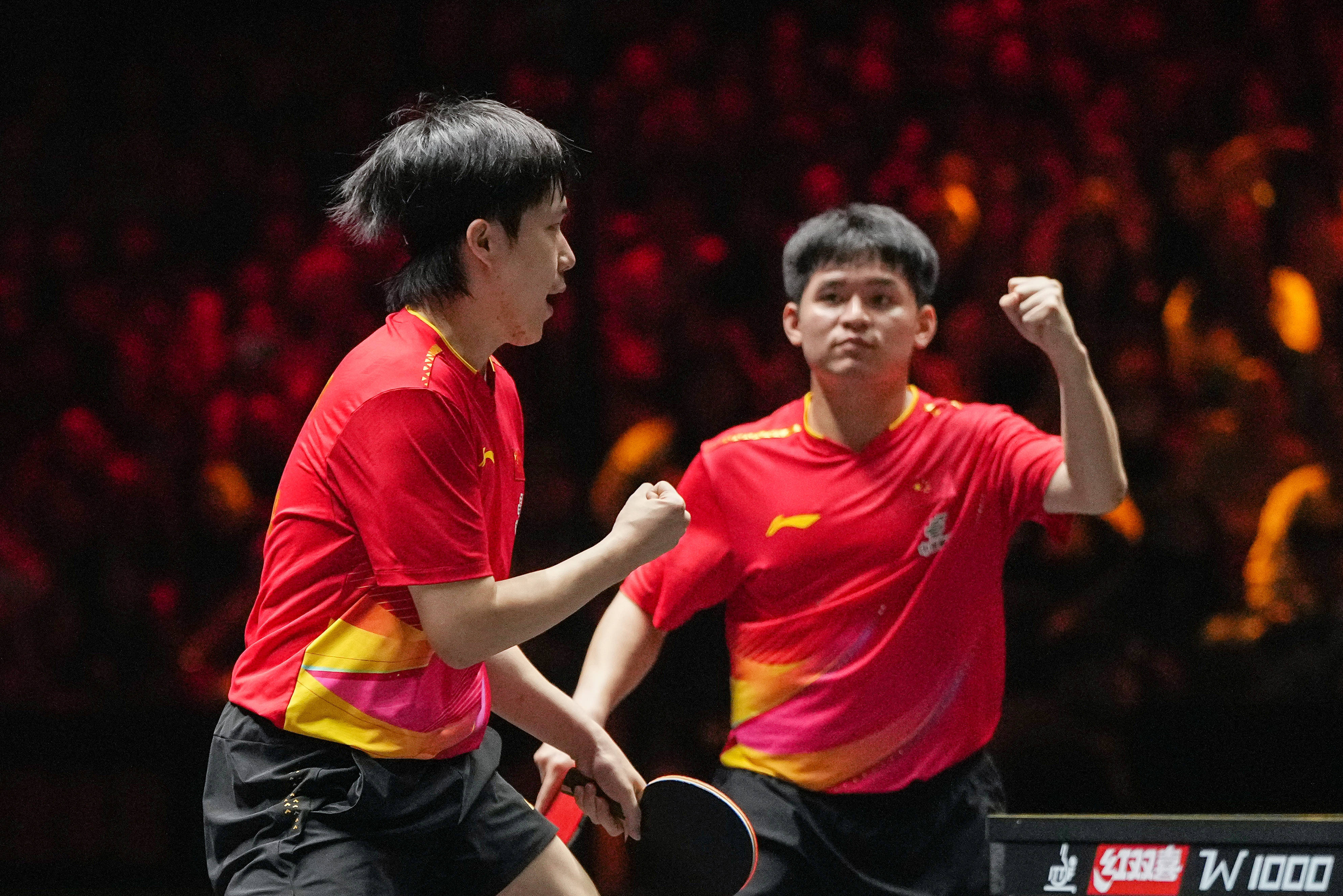 （体育）乒乓球——WTT中国大满贯赛：王楚钦/林诗栋晋级男双决赛