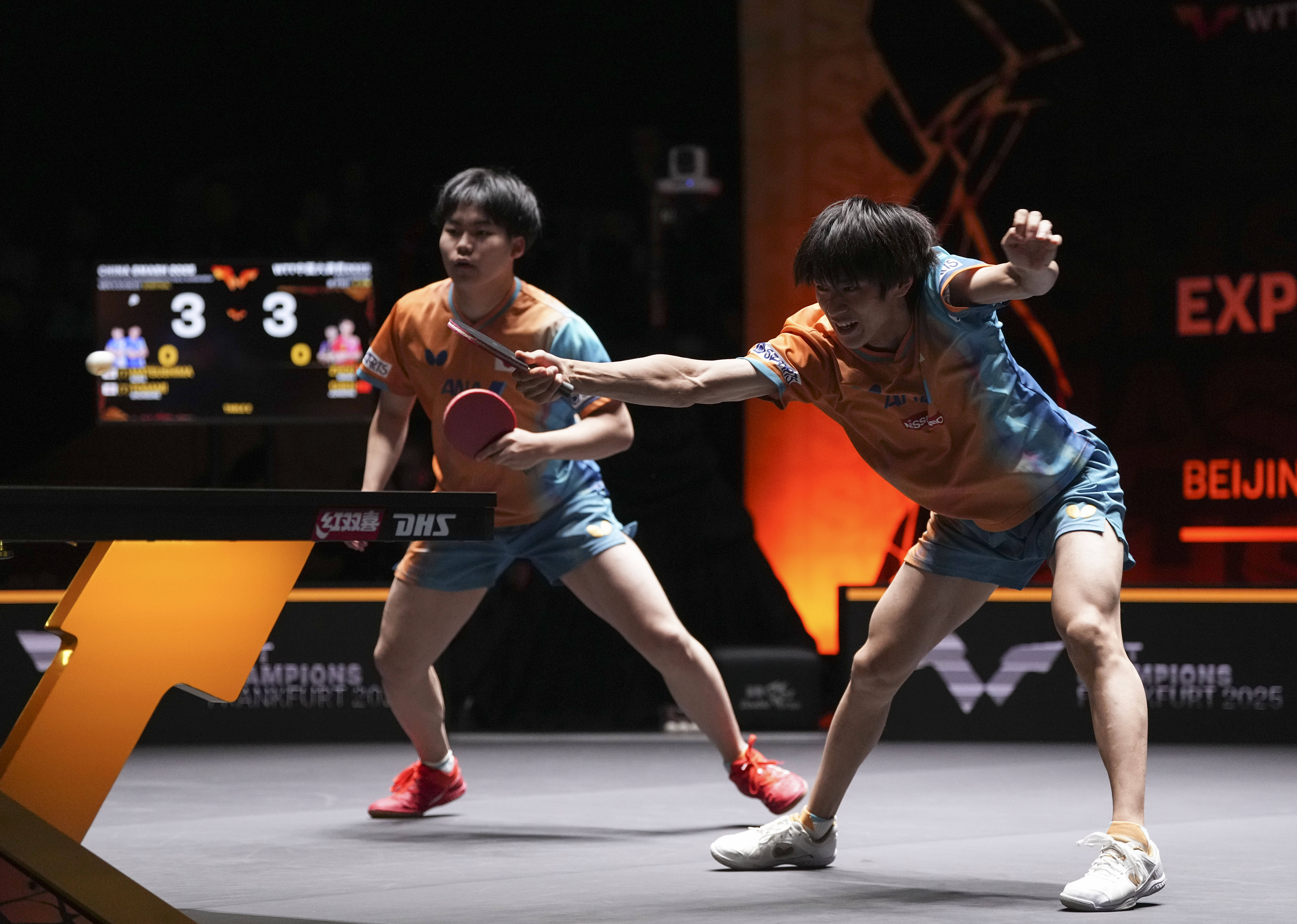 （体育）乒乓球——WTT中国大满贯赛：周启豪/陈俊菘晋级男双决赛