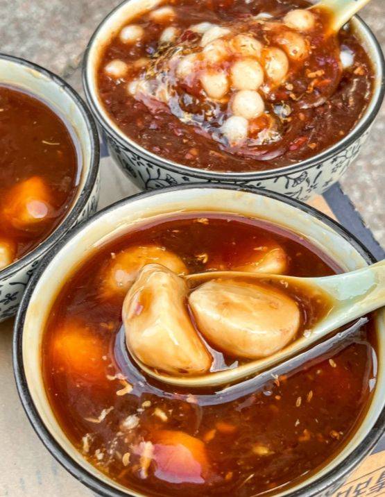 南京老街深处，那碗桂花糖芋苗的温柔