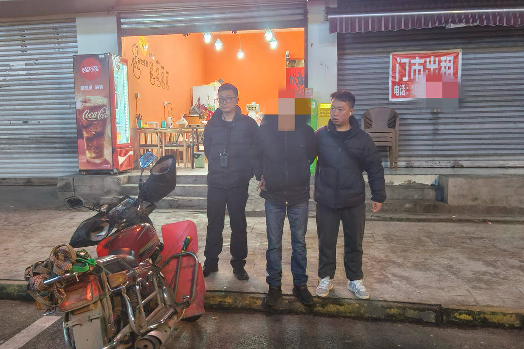 偷车团连夜“上分” 被民警在电竞酒店“一锅端”
